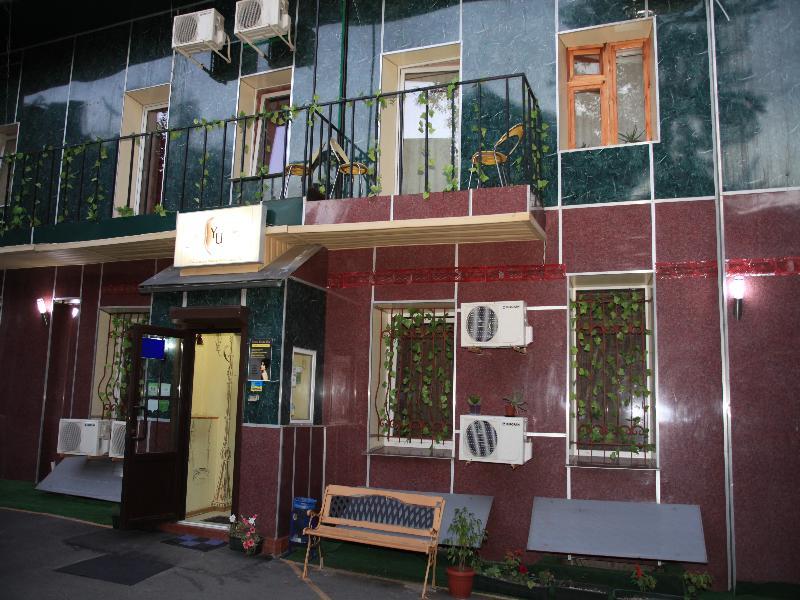 Yellowunlimited Hotel Kharkiv Bagian luar foto