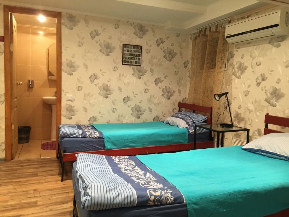Yellowunlimited Hotel Kharkiv Bagian luar foto